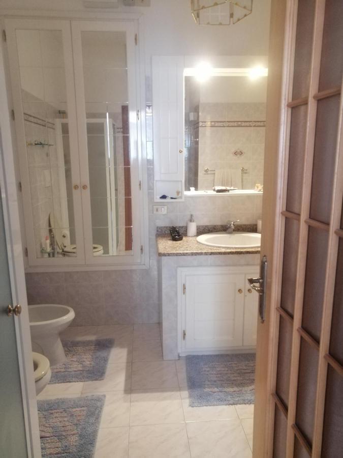 Casa Celeste Ventimiglia Eksteriør billede